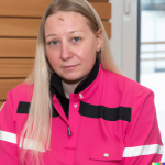 DALL·E 2023-09-16 10.10.54 - Klara Dahlman, 30-årig ADL-assistent från Skoghall i Värmland.png
